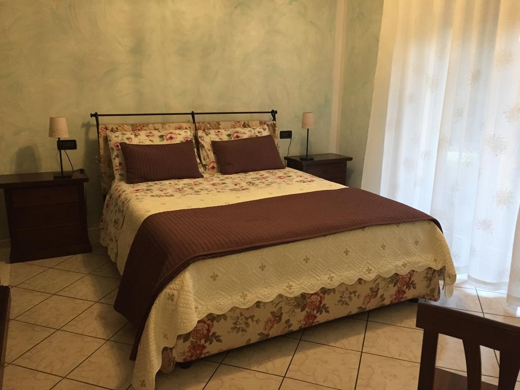 B&B Villa Lina Desenzano del Garda Exterior photo